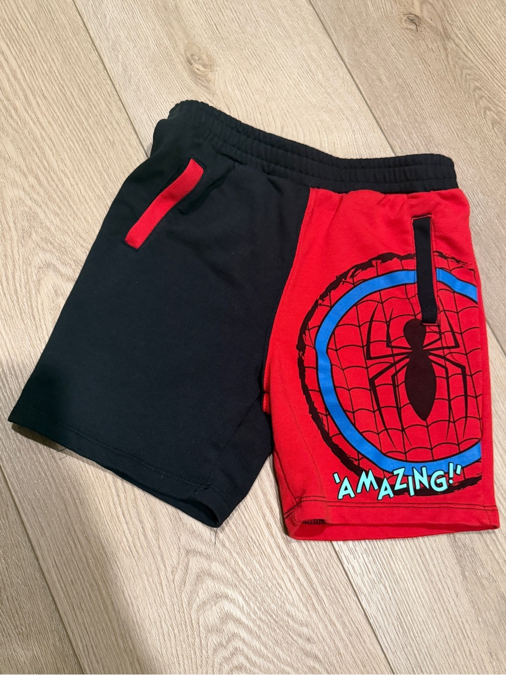 Marvel Boys Black and Red Spiderman soft cotton Shorts NWOT 7/8